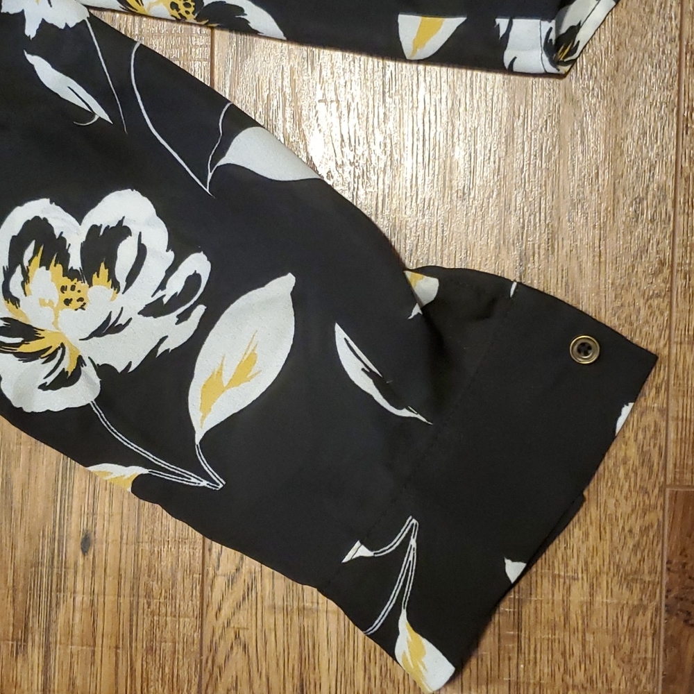 Maurices Floral Popover Blouse - Picture 5 of 8